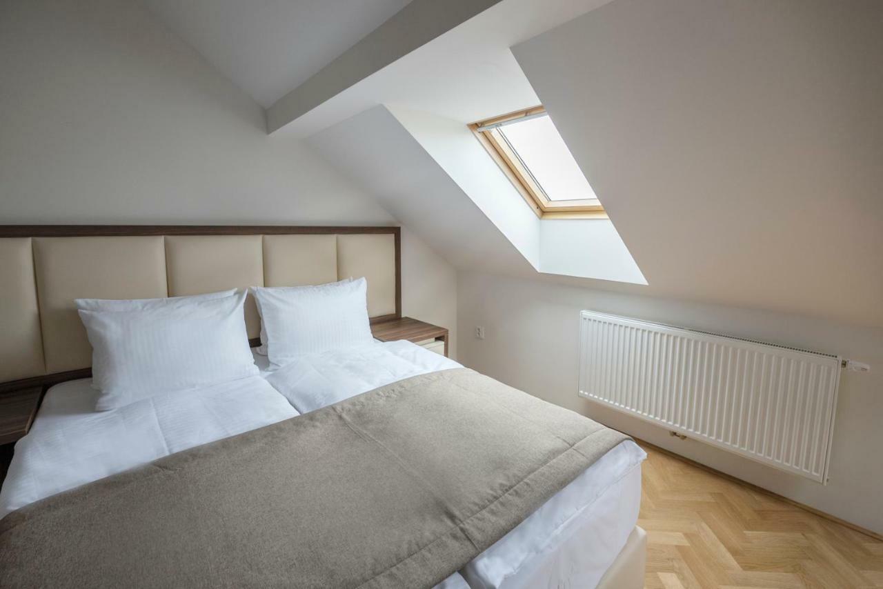 Letna Garden Suites Prague Ngoại thất bức ảnh