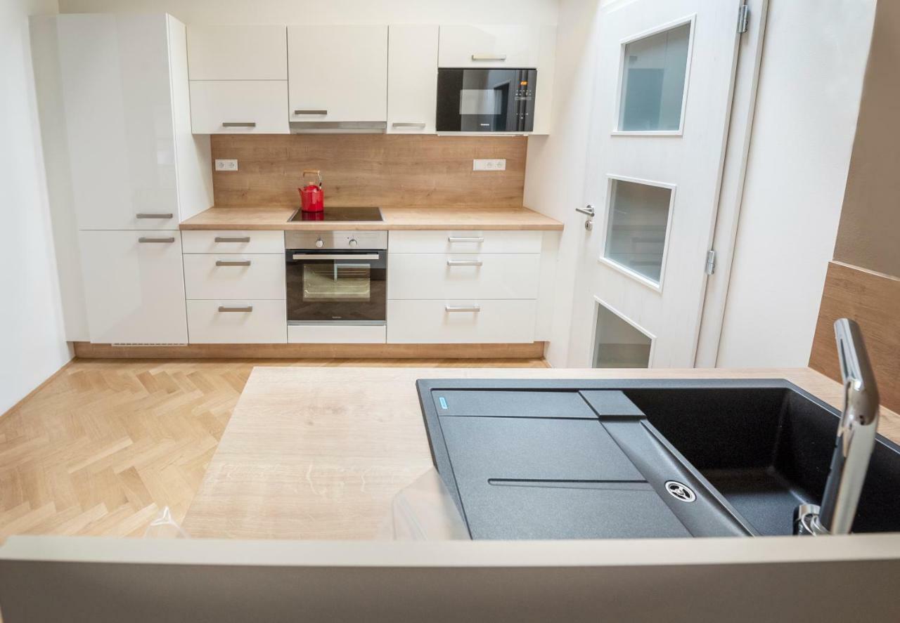 Letna Garden Suites Prague Ngoại thất bức ảnh